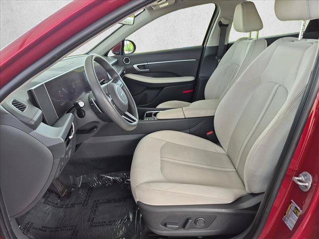 Used 2025 Hyundai Sonata SEL FWD image 15