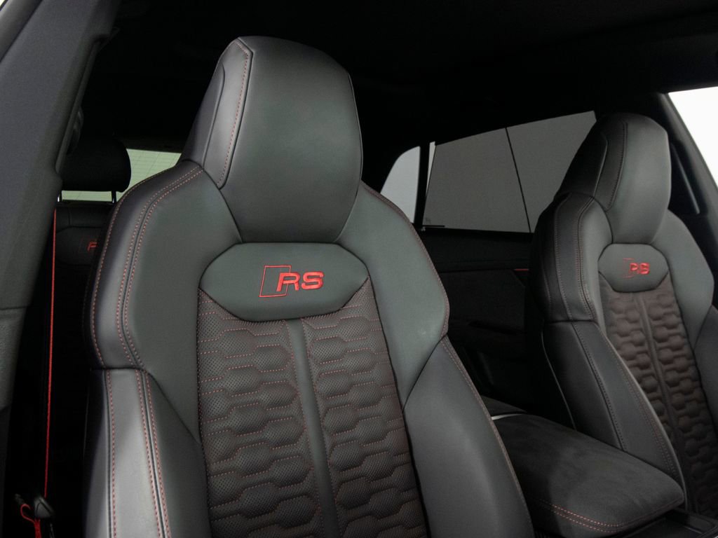 Used 2025 Audi RS Q8 performance image 33