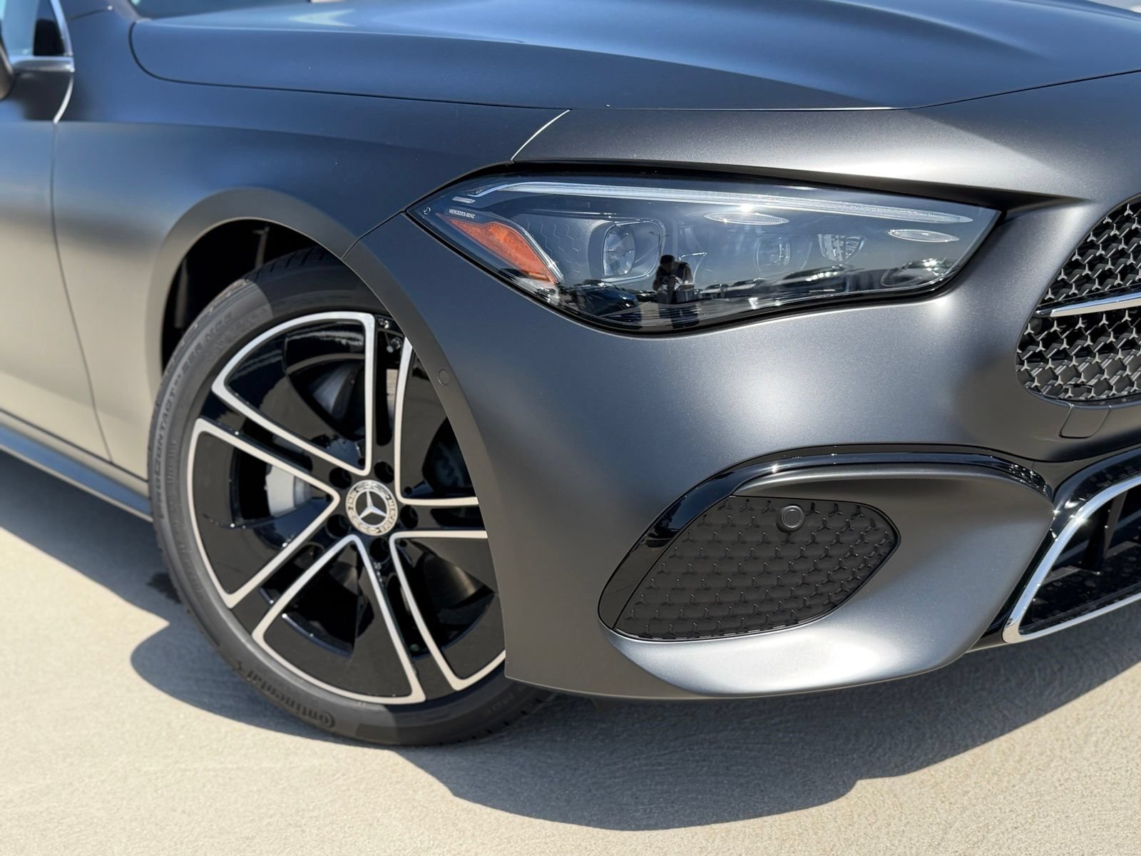 New 2026 Mercedes-Benz CLE 300 4MATIC Coupe image 4
