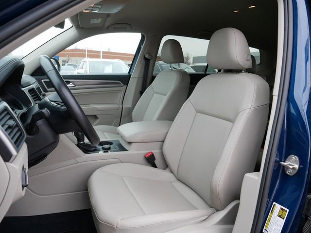 Used 2019 Volkswagen Atlas SE w/ Towing Package image 14