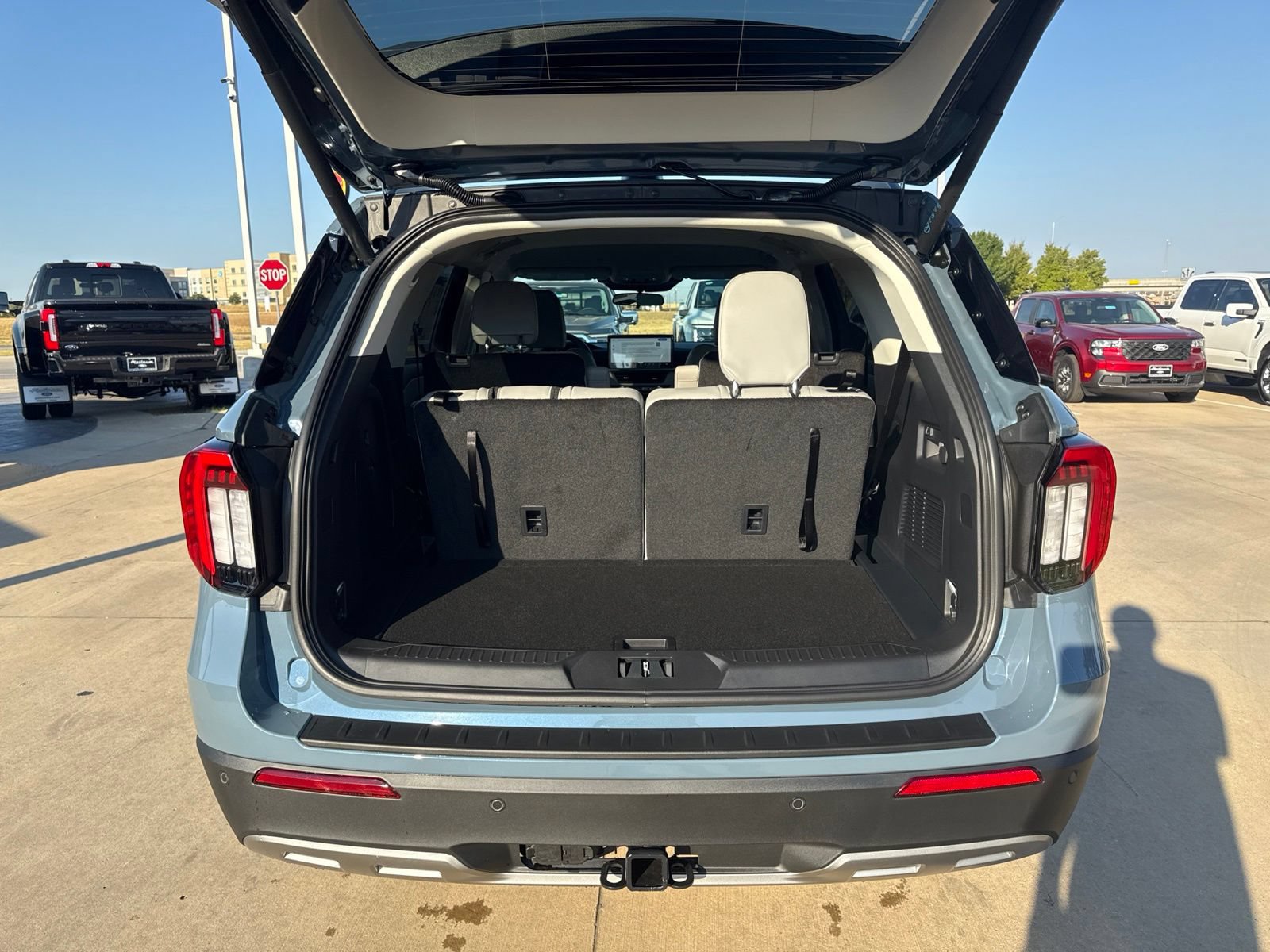 New 2026 Ford Explorer Active w/ Active Comfort Package RWD image 5