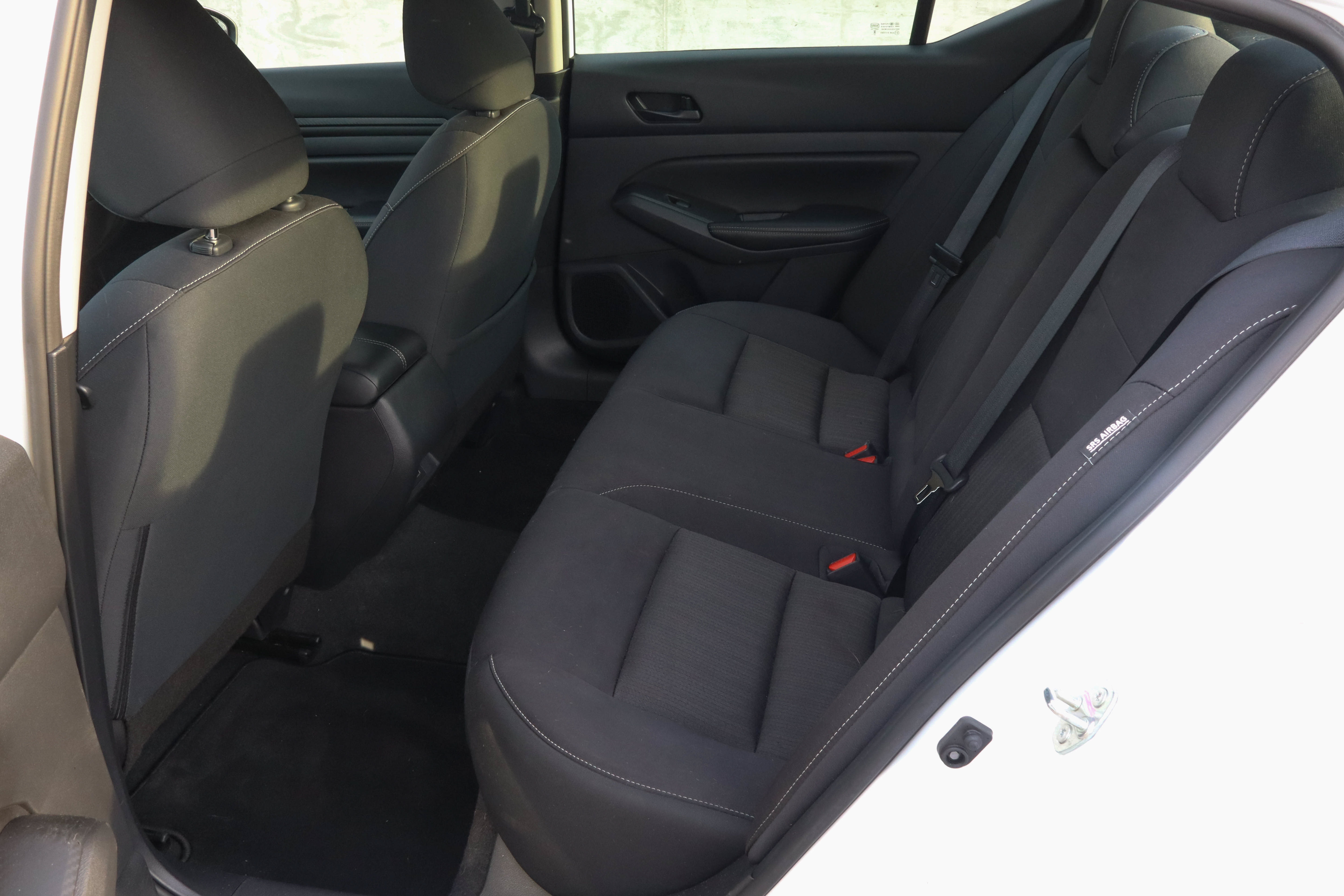 Used 2025 Nissan Altima 2.5 SV FWD image 8