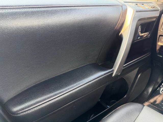 Certified 2021 Toyota 4Runner SR5 Premium AWD/4WD image 32