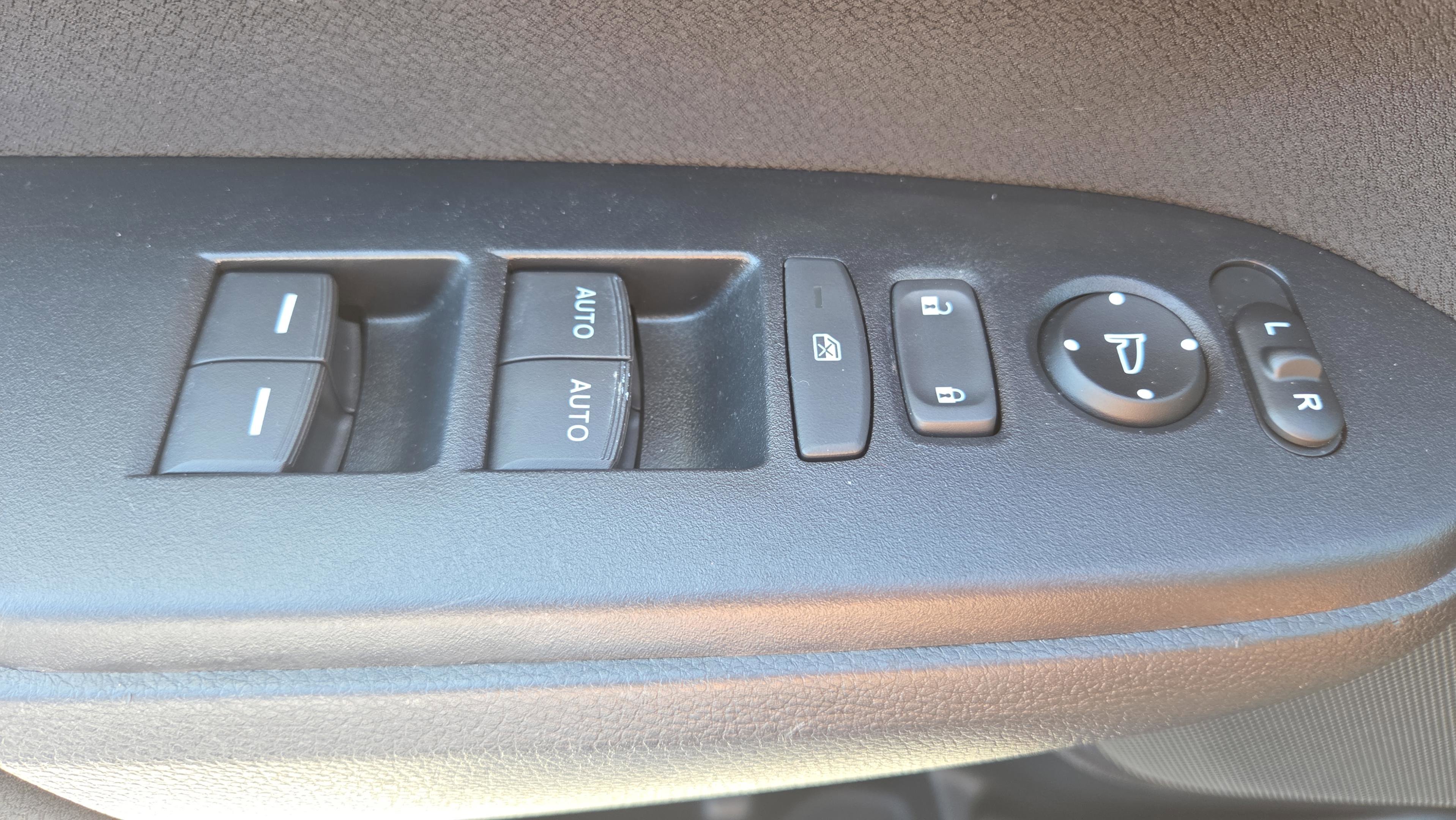 Used 2022 Honda CR-V EX image 33