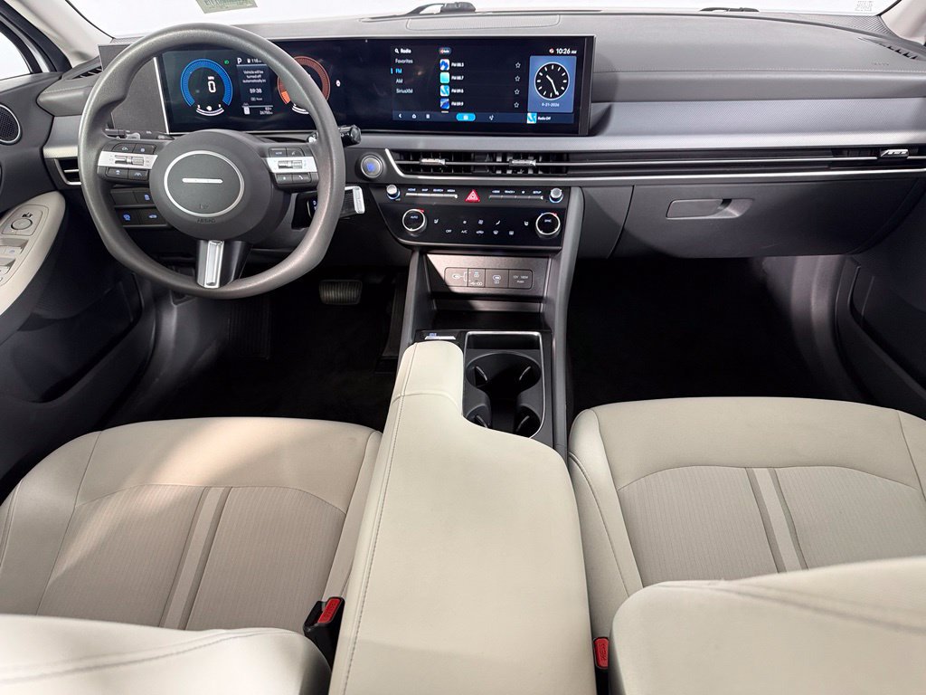 Used 2025 Hyundai Sonata SEL FWD image 12