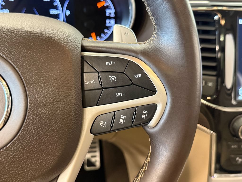 Used 2021 Jeep Grand Cherokee Summit AWD/4WD image 23