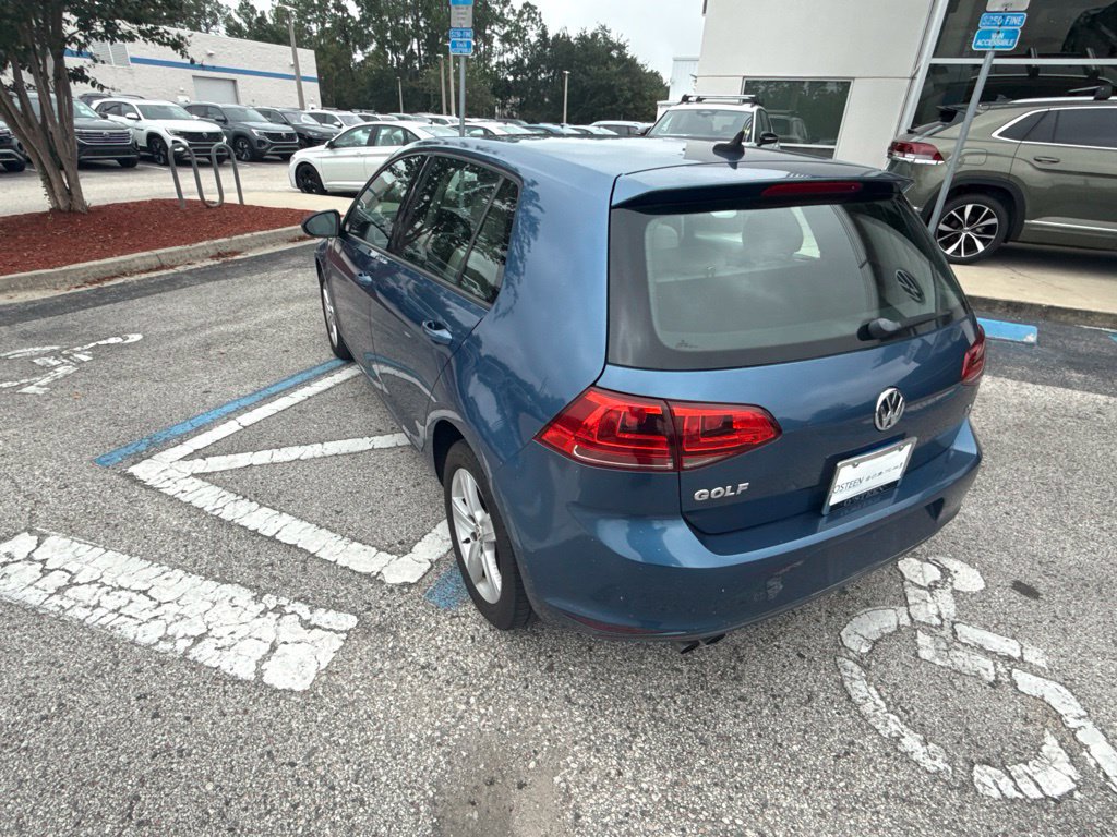 Used 2017 Volkswagen Golf Wolfsburg Edition FWD image 10