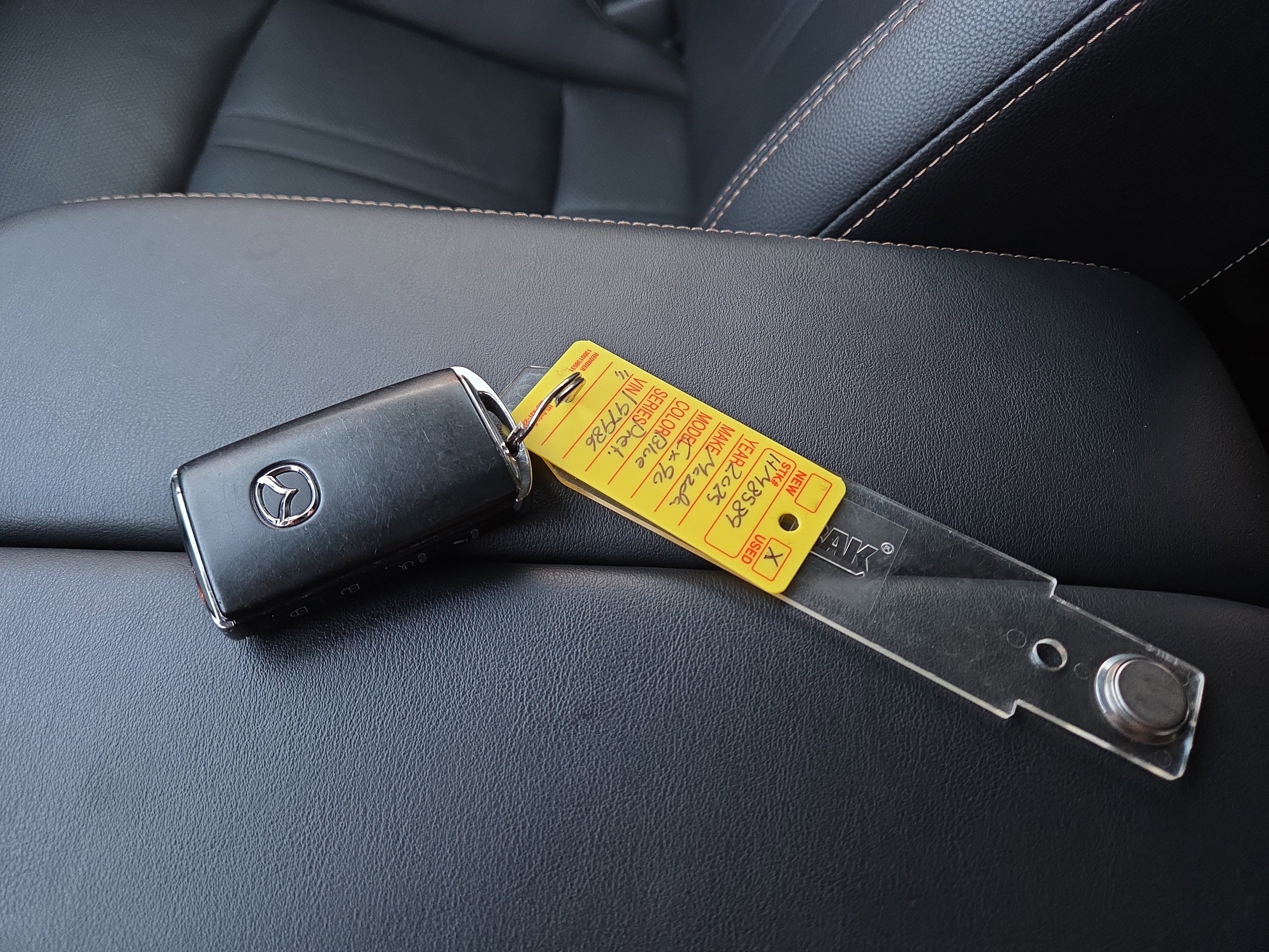 Used 2025 MAZDA CX-90 3.3 Turbo w/ Preferred Package image 31