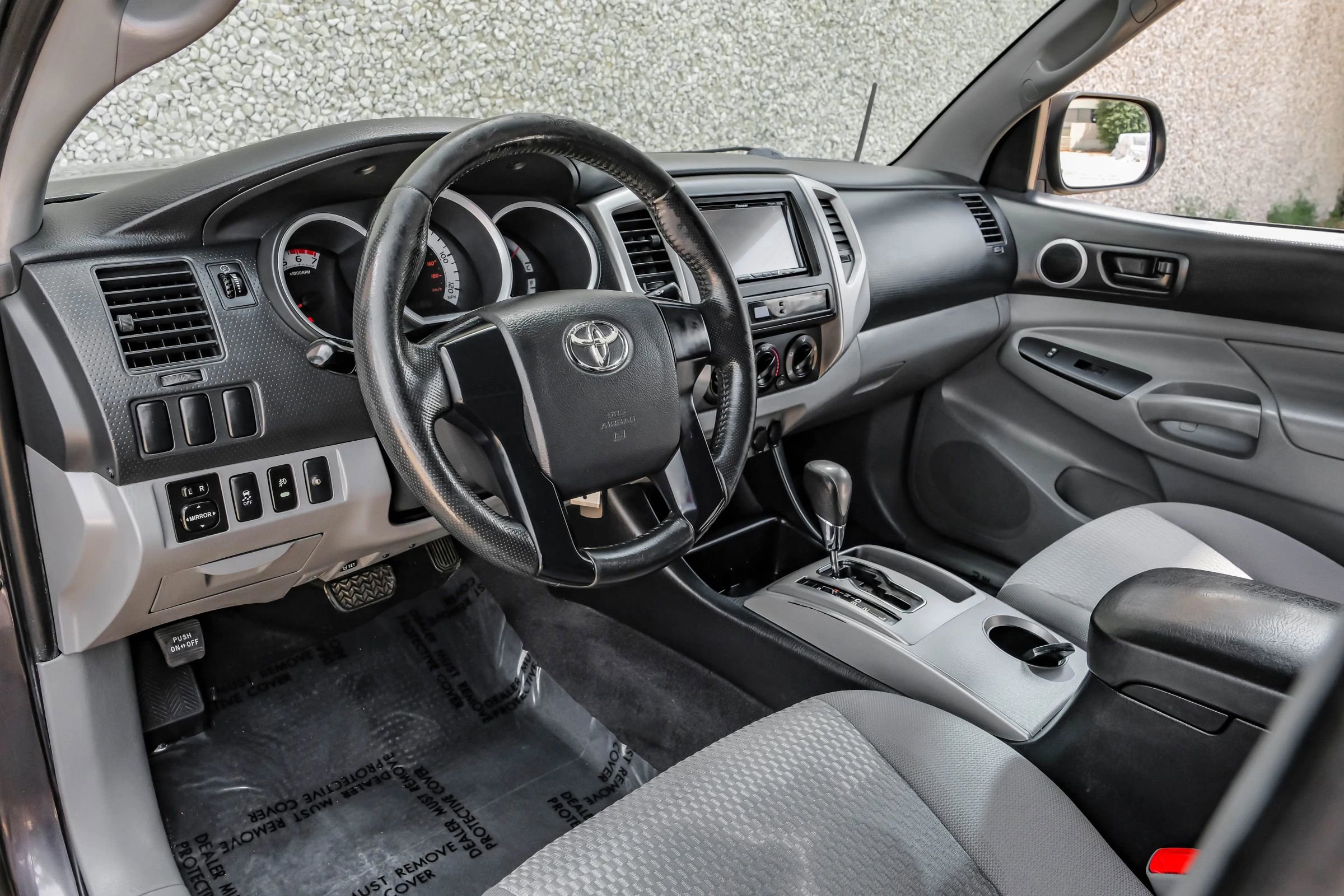 Used 2012 Toyota Tacoma PreRunner w/ SR5 Pkg RWD image 3