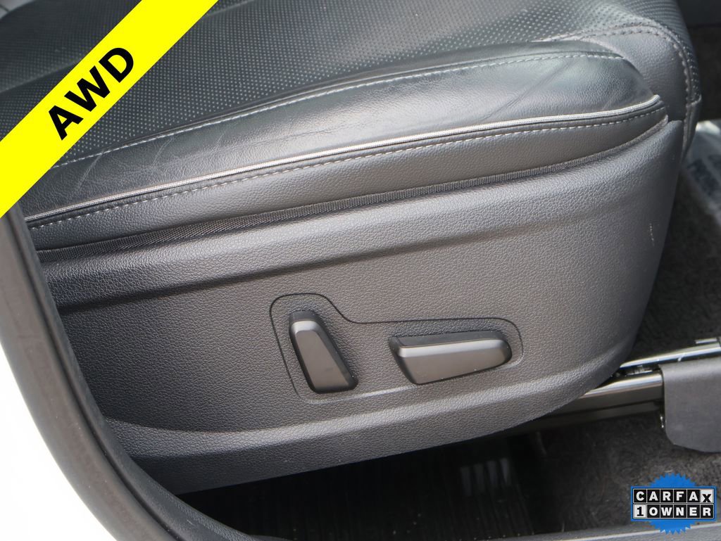 Used 2021 Hyundai Santa Fe Limited image 11