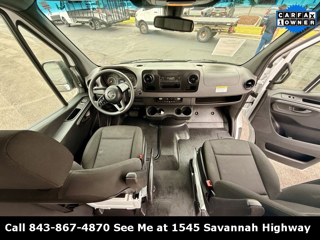 Used 2023 Mercedes-Benz Sprinter 2500 image 12