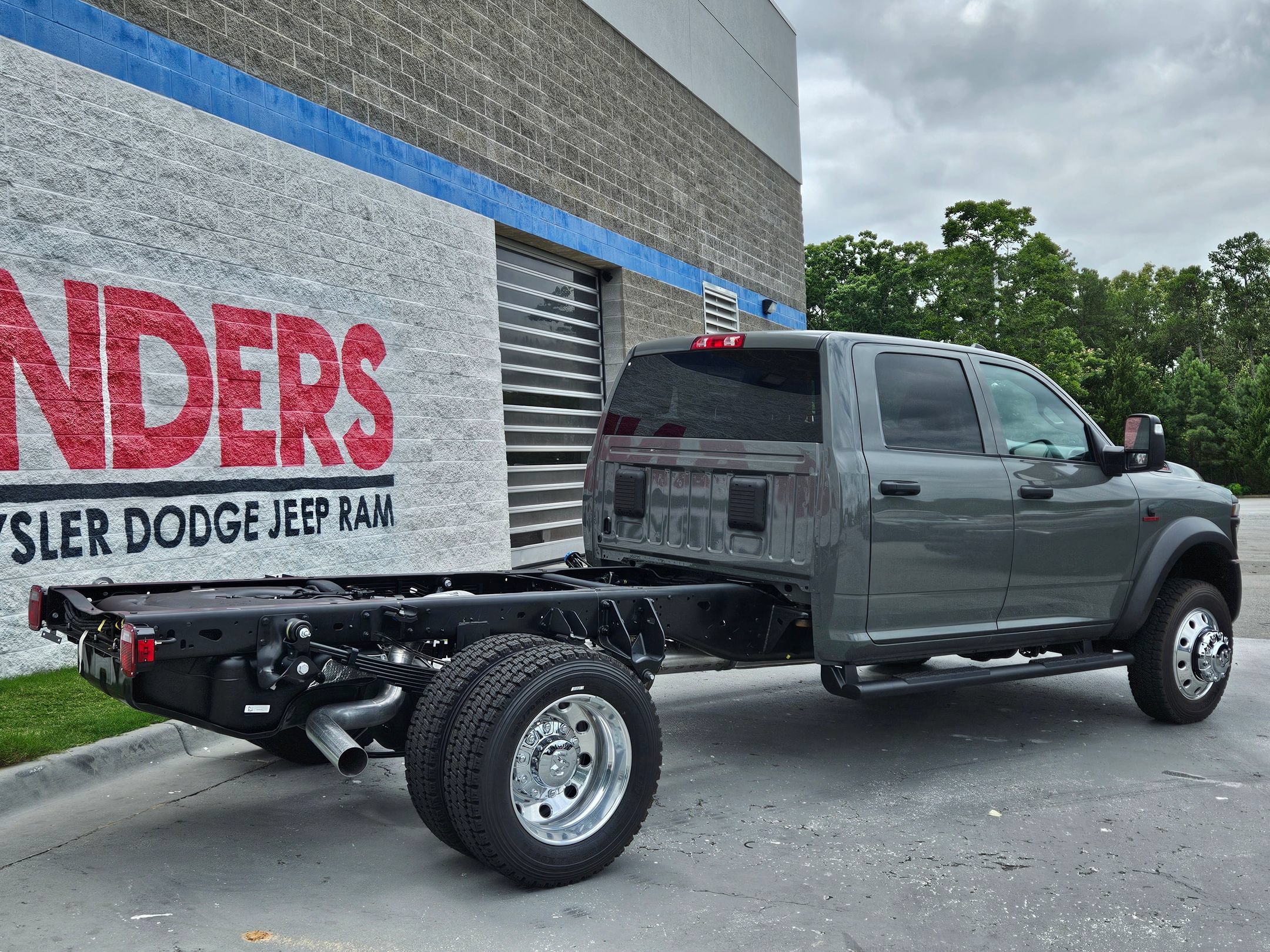 New 2026 RAM 4500 Tradesman AWD/4WD image 7