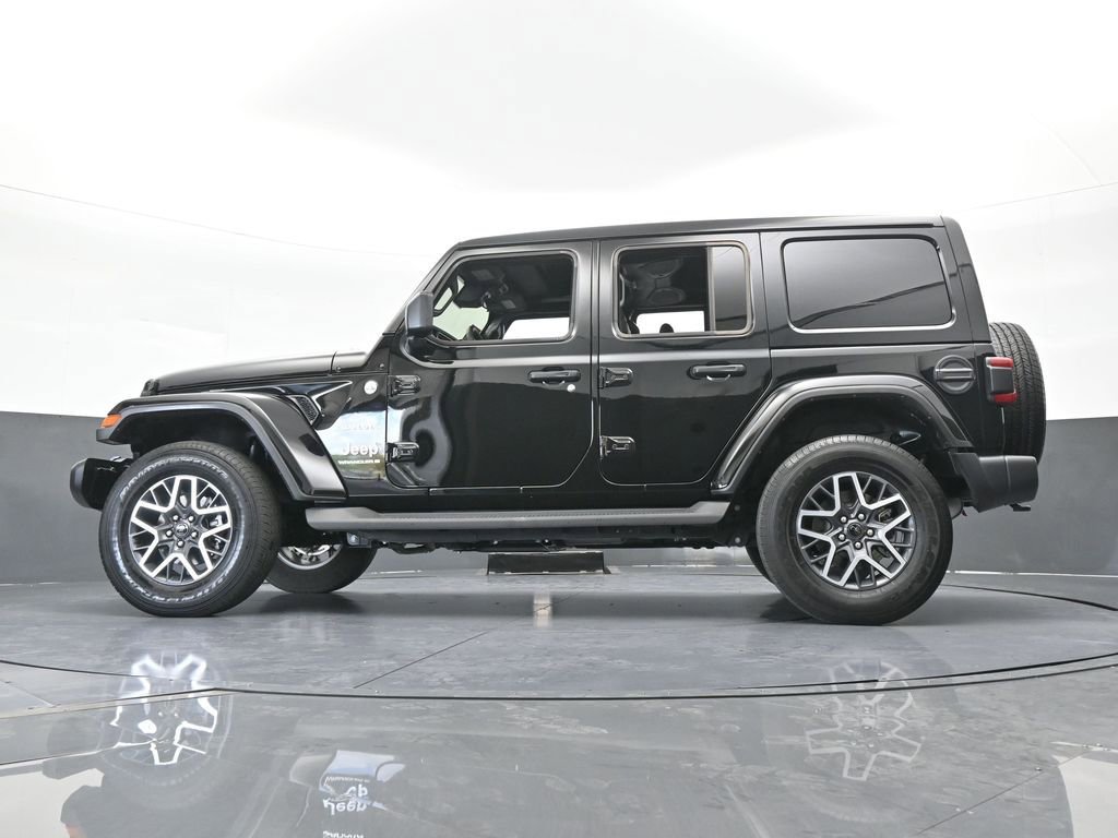 Used 2024 Jeep Wrangler Sahara image 52