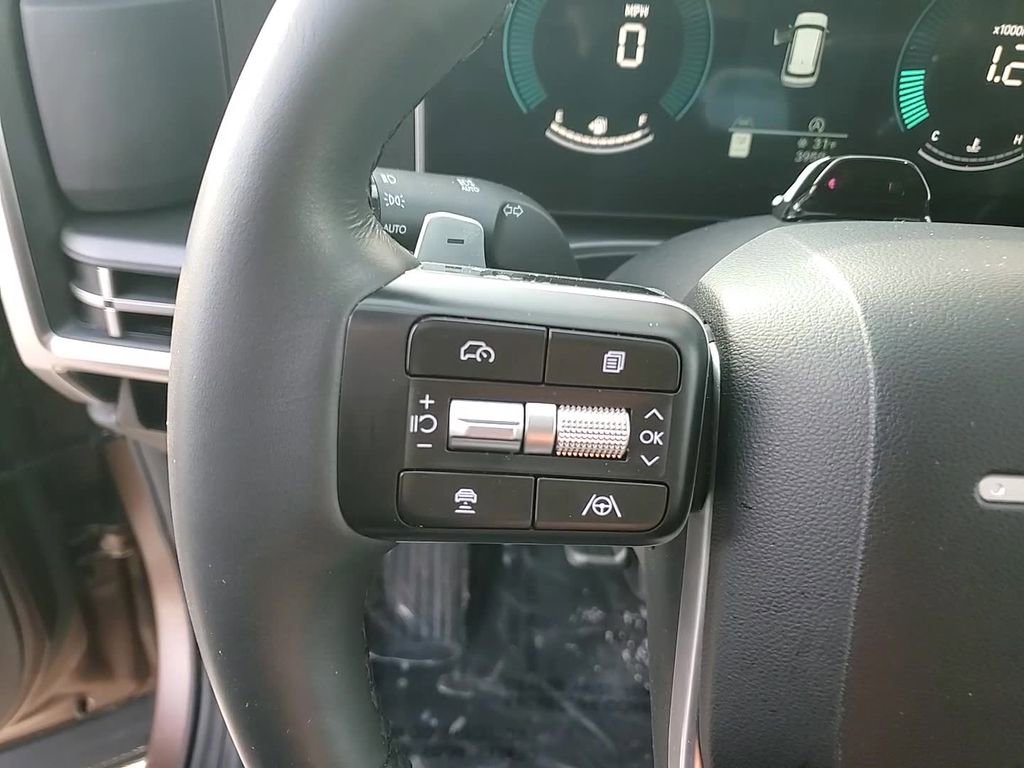 Used 2025 Hyundai Santa Fe XRT image 16