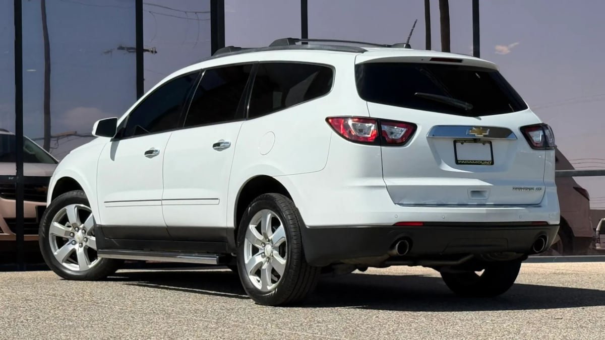 Used 2016 Chevrolet Traverse LTZ w/ LPO, 'HIT The Road' Package FWD image 7