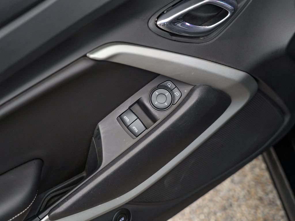 Used 2017 Chevrolet Camaro SS RWD image 14