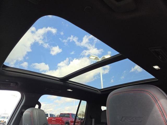 Certified 2024 Chevrolet Traverse RS w/ LPO, Floor Liner Package image 3