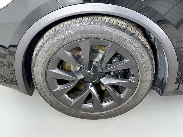 Used 2023 Tesla Model X image 29