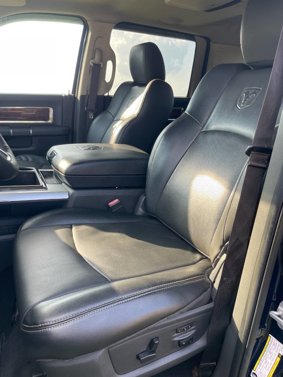 Used 2012 RAM 3500 Laramie w/ HD Snow Plow Prep Group image 13