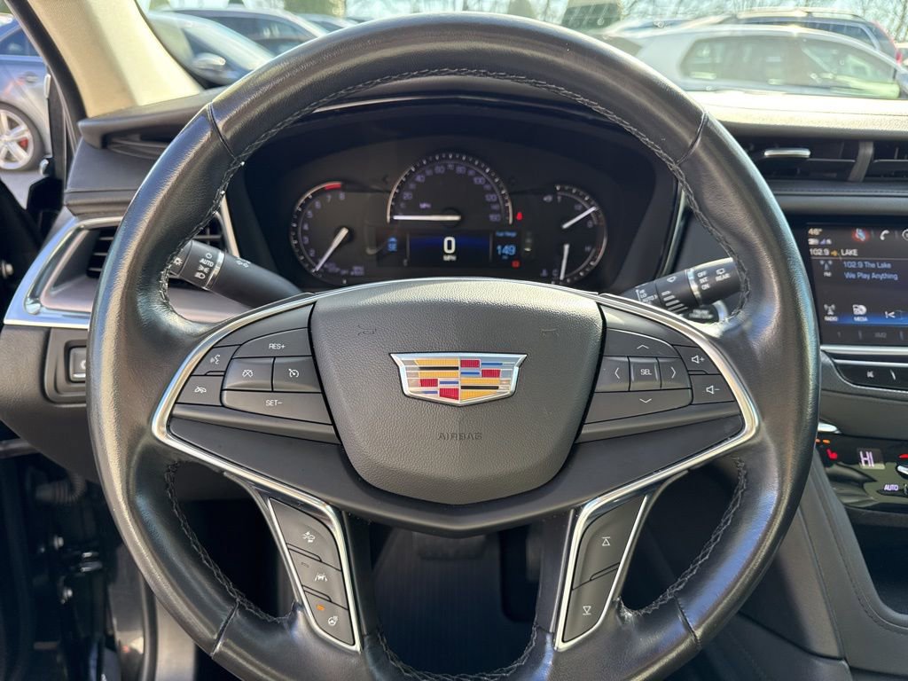 Used 2019 Cadillac XT5 Luxury image 32