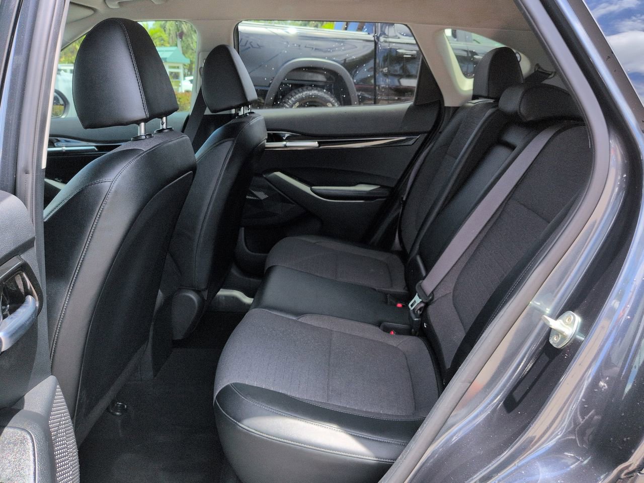 Used 2021 Kia Seltos S FWD image 14