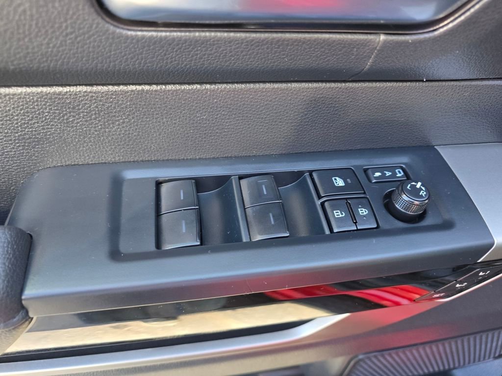 Used 2025 Toyota Sequoia Limited image 18