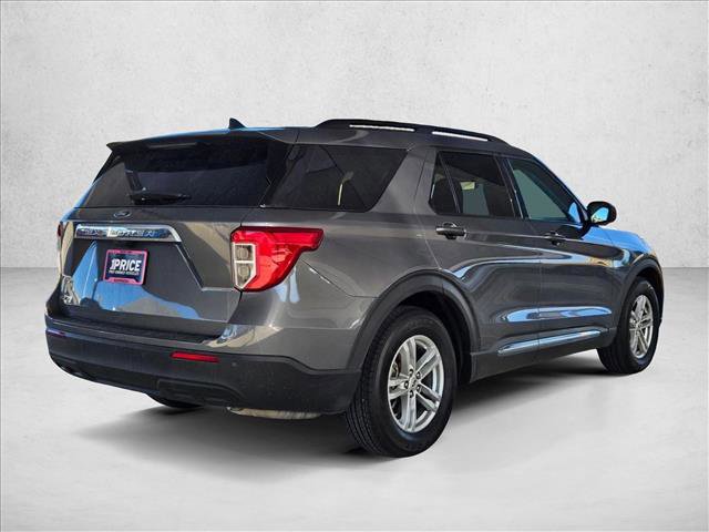 Used 2022 Ford Explorer XLT image 5