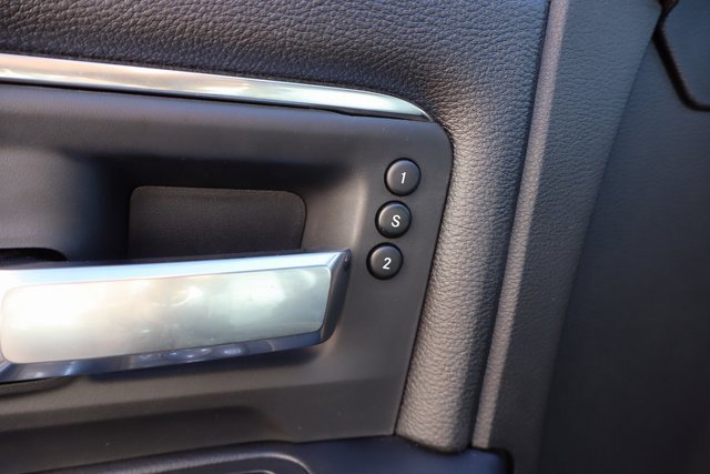 Used 2025 RAM 3500 Laramie image 12