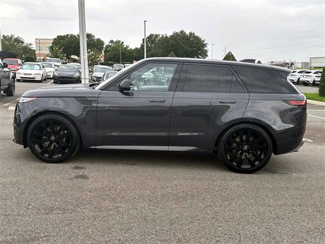 New 2025 Land Rover Range Rover Sport Dynamic SE image 2