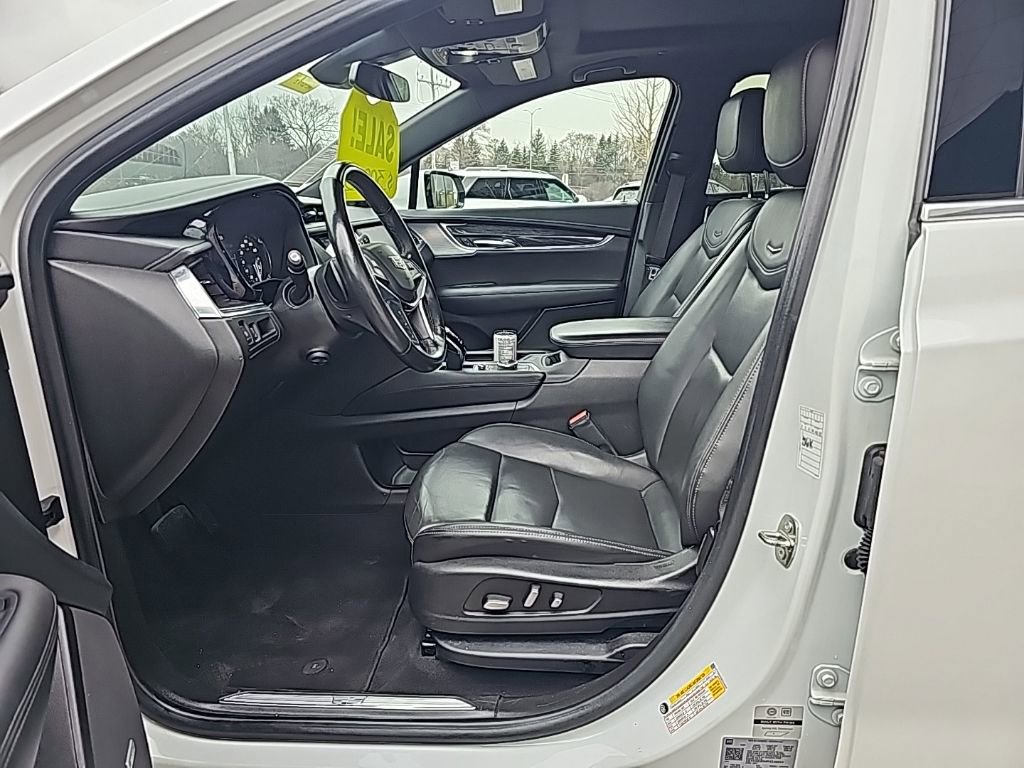 Used 2023 Cadillac XT5 Premium Luxury image 9