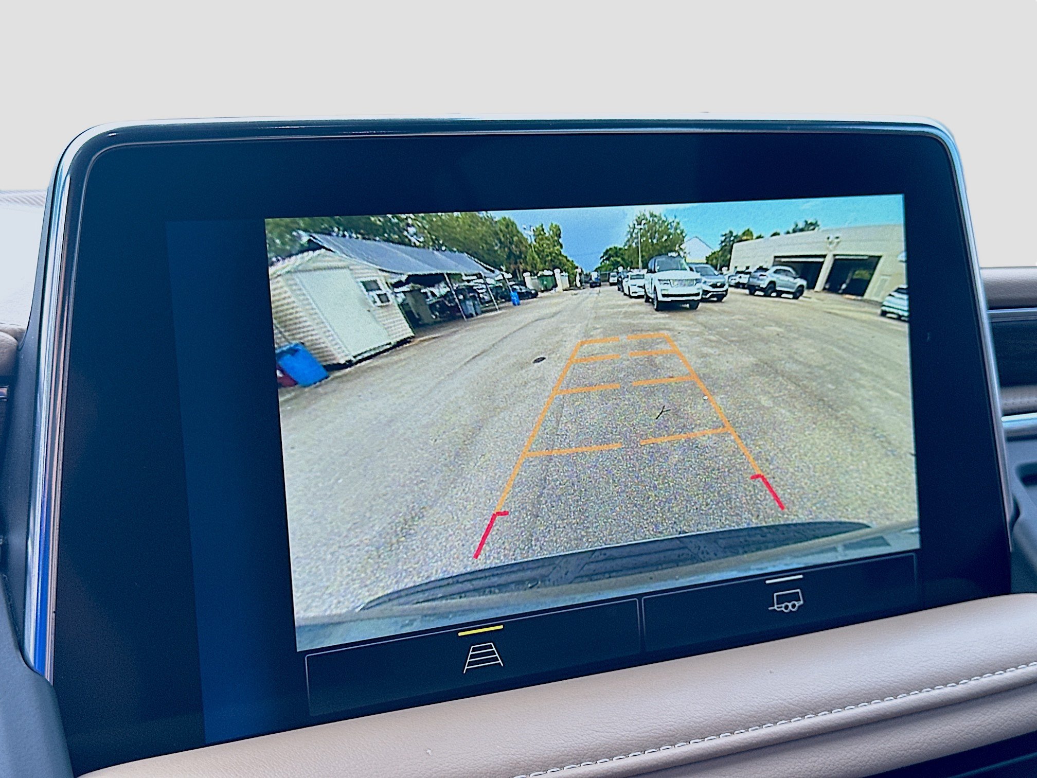 Used 2023 Chevrolet Suburban Premier RWD image 12
