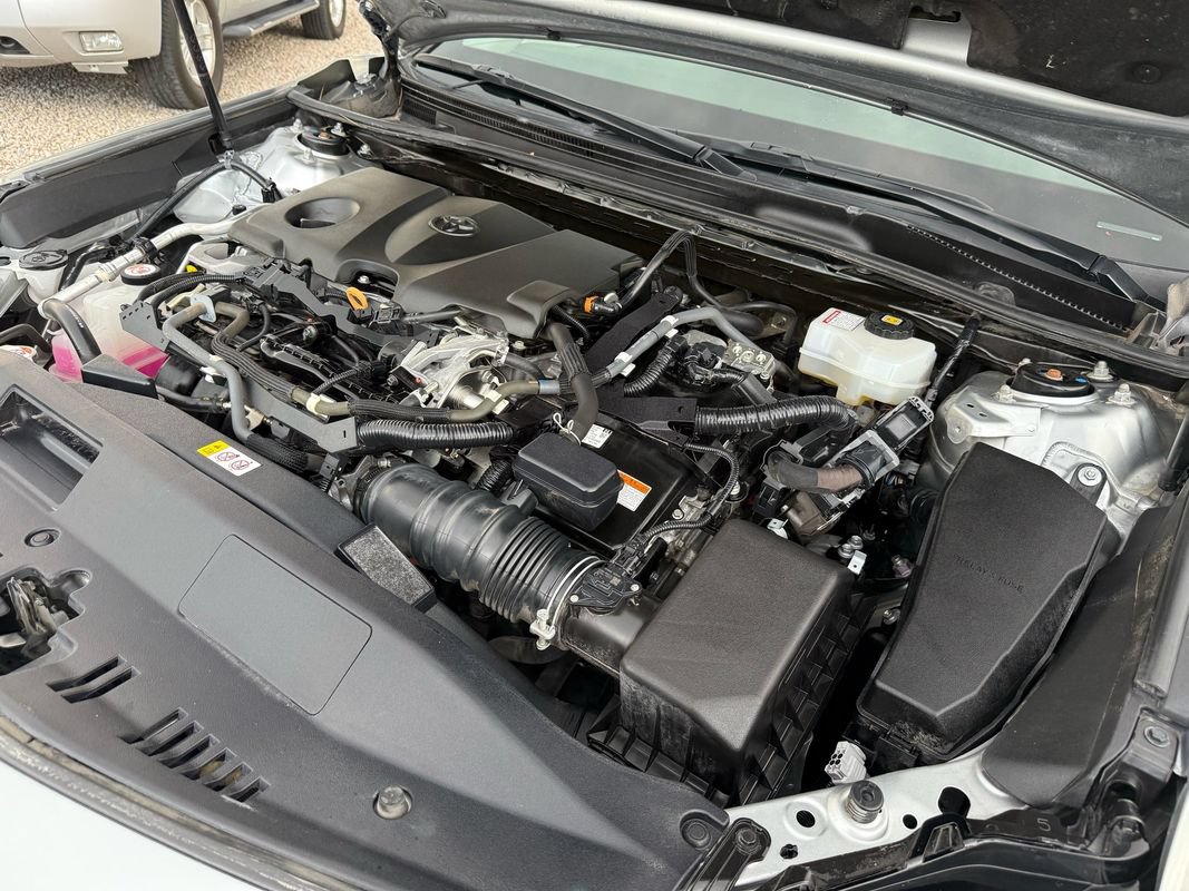 Used 2020 Toyota Camry SE FWD image 38