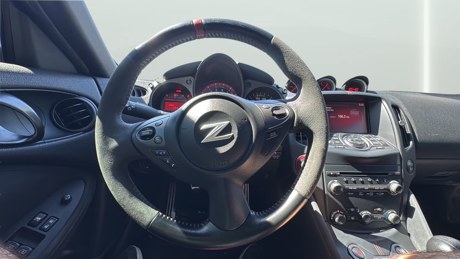 Used 2016 Nissan 370Z NISMO RWD image 16