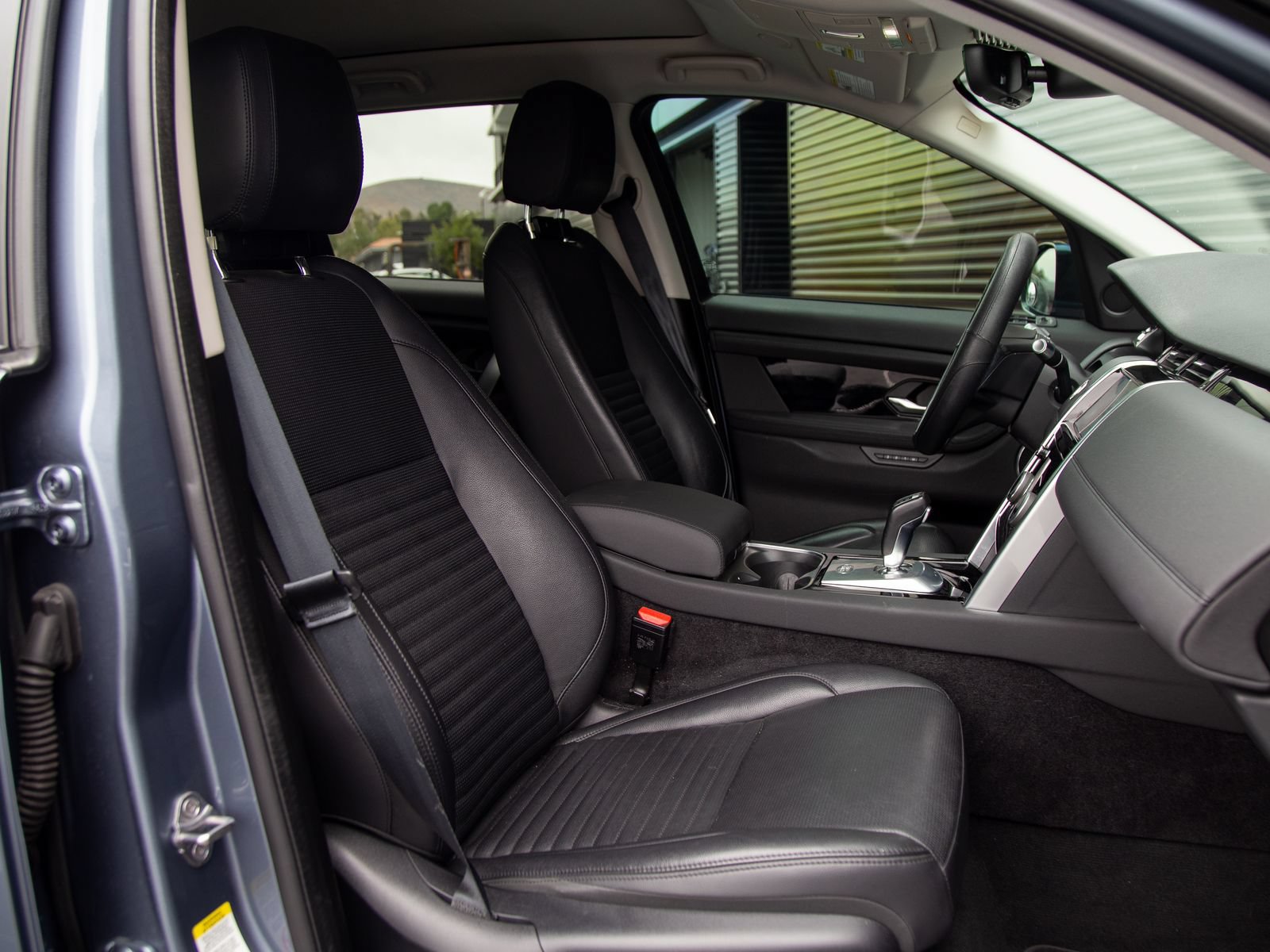 Used 2022 Land Rover Discovery Sport SE AWD/4WD image 27
