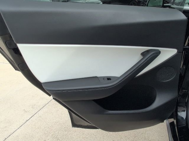 Used 2021 Tesla Model Y Long Range AWD/4WD image 8
