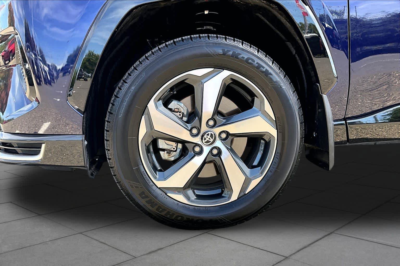 Certified 2021 Toyota RAV4 SE w/ Weather & Moonroof Package AWD/4WD image 10