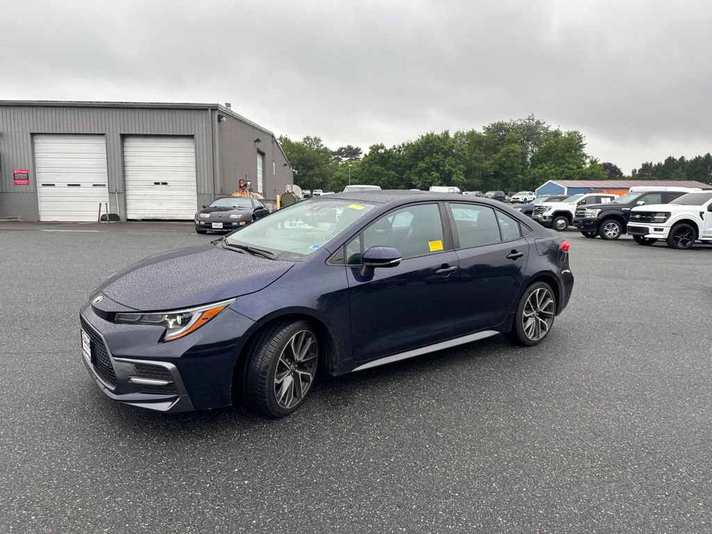 Used 2022 Toyota Corolla SE FWD image 3