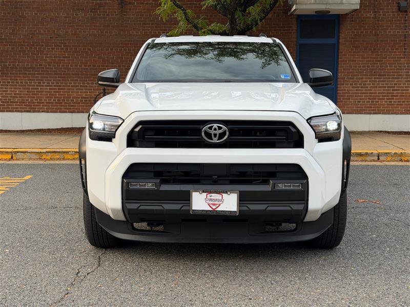 Used 2025 Toyota 4Runner SR5 AWD/4WD image 4