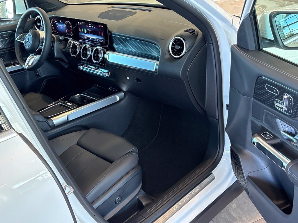 New 2026 Mercedes-Benz GLB 250 4MATIC image 27