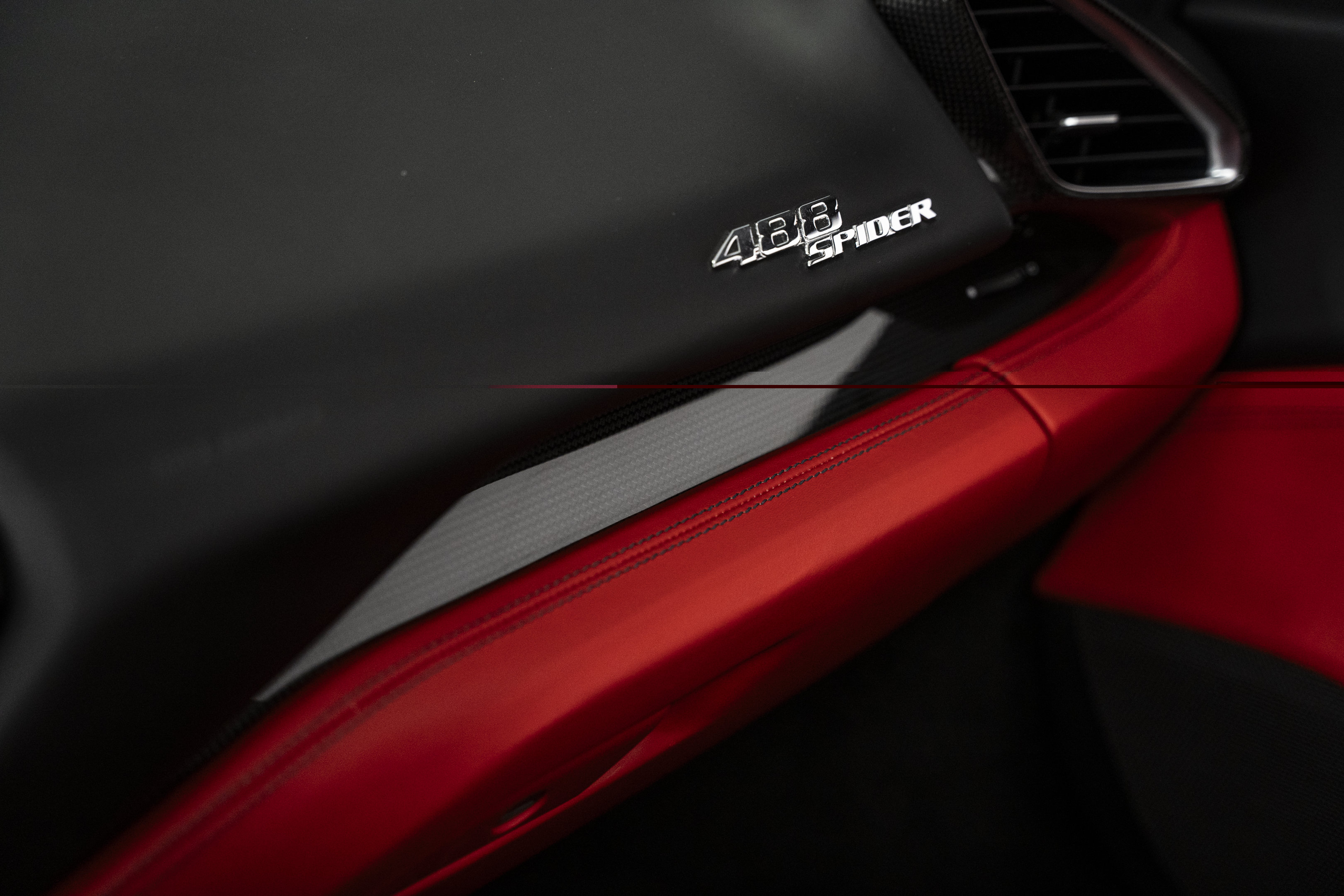 Used 2016 Ferrari 488 Spider RWD image 43