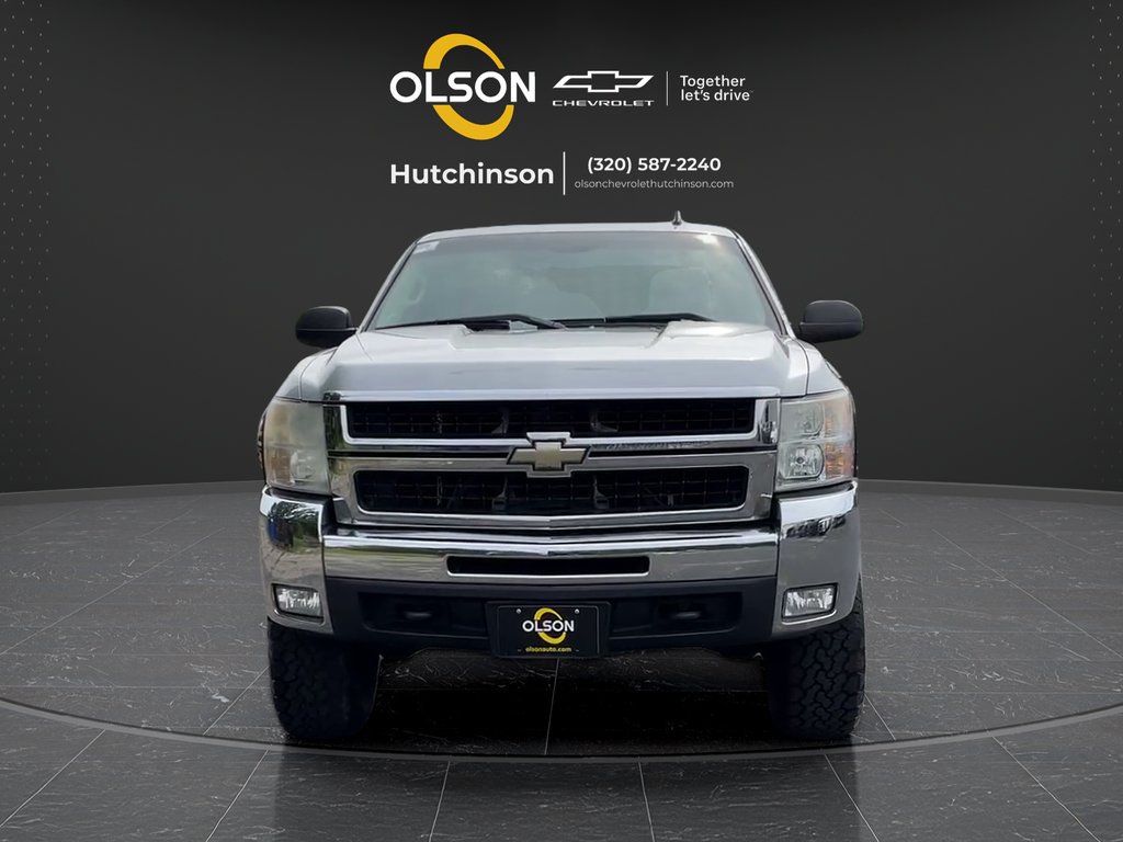 Used 2010 Chevrolet Silverado 2500 LT w/ Interior Plus Package AWD/4WD image 15