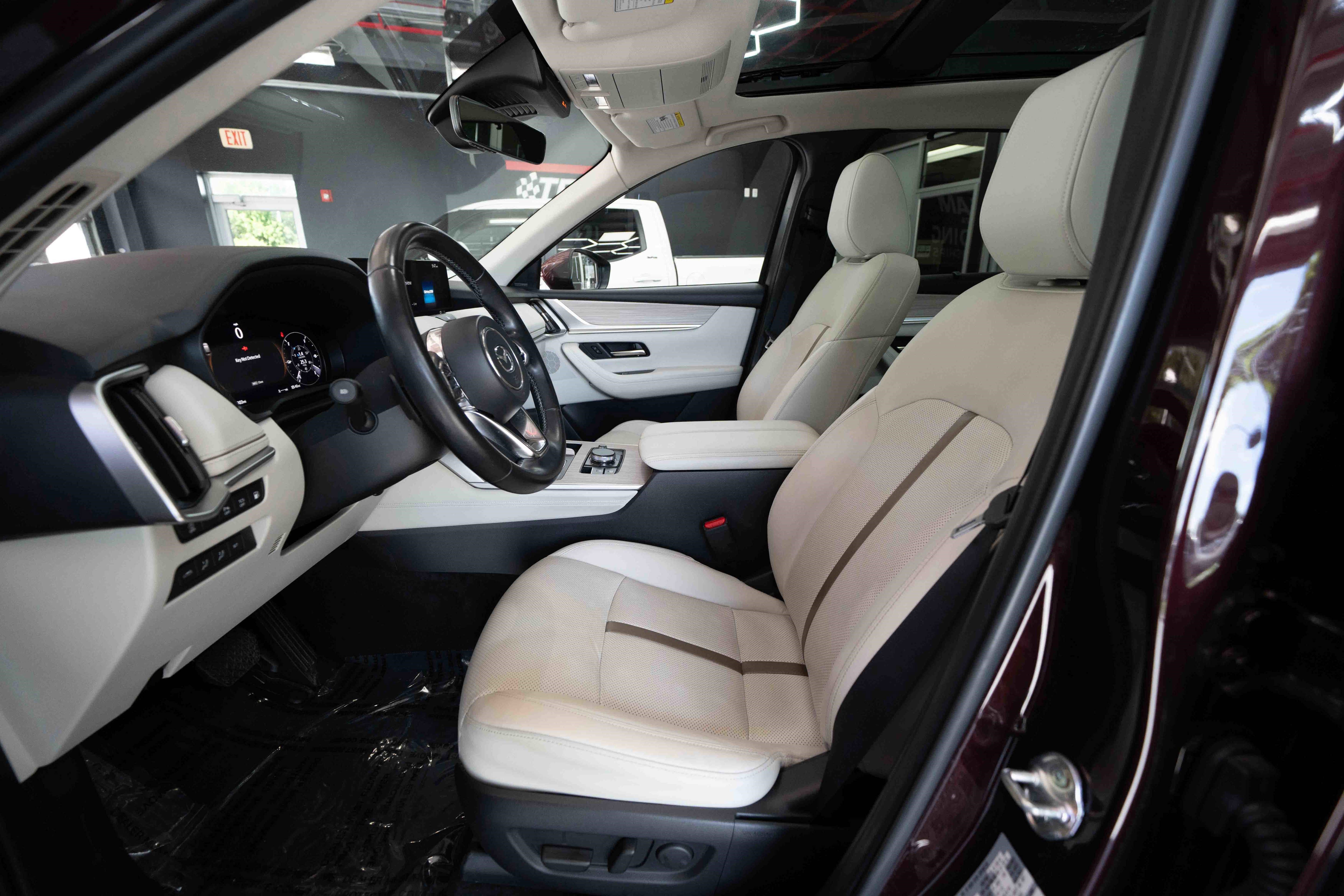 Used 2024 MAZDA CX-90 Plug-In Hybrid w/ Premium Plus AWD/4WD image 9