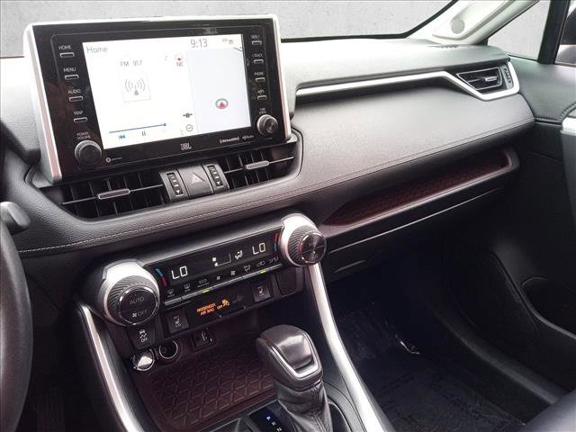 Used 2019 Toyota RAV4 Limited FWD image 22