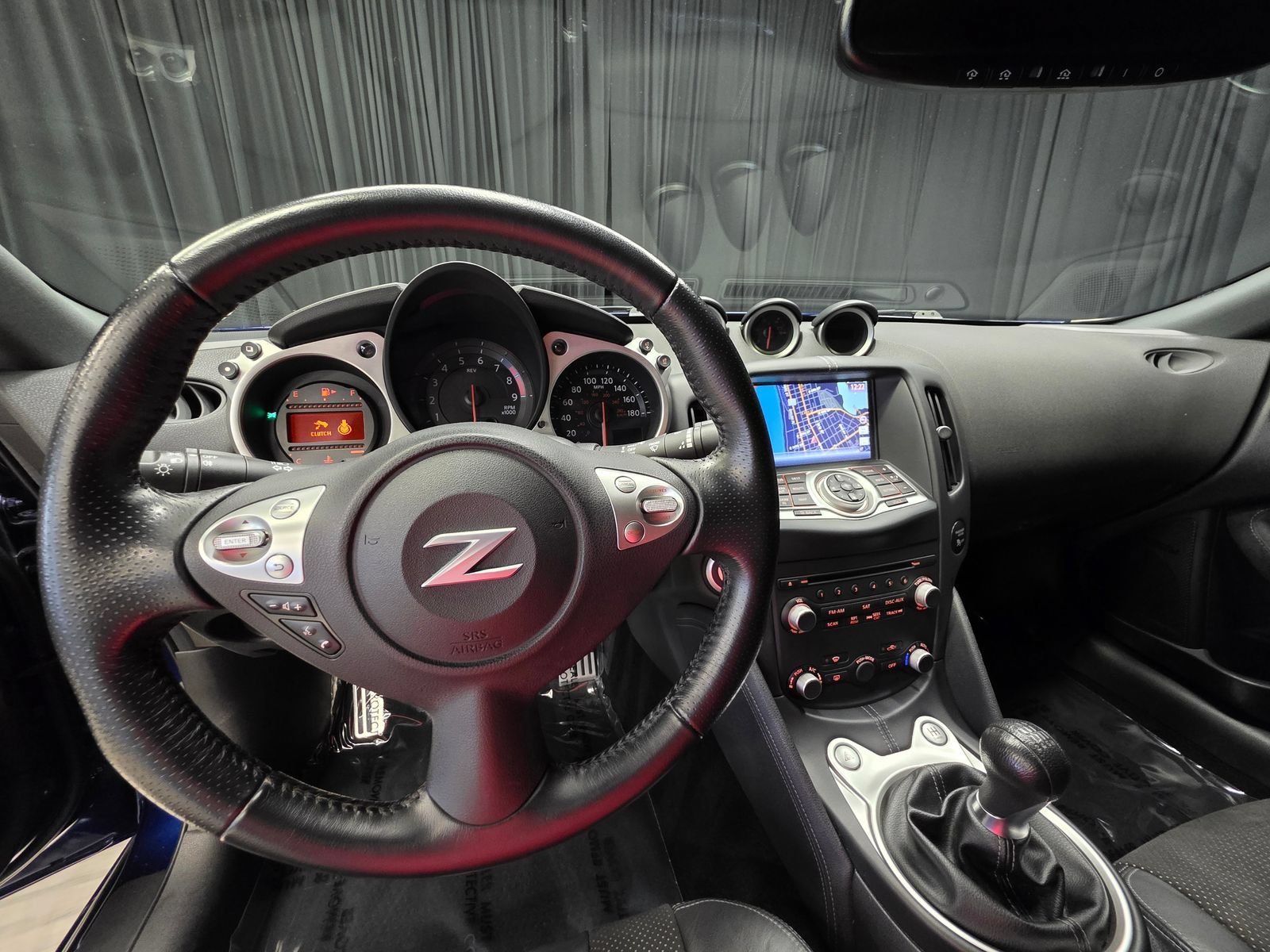 Used 2020 Nissan 370Z NISMO RWD image 23