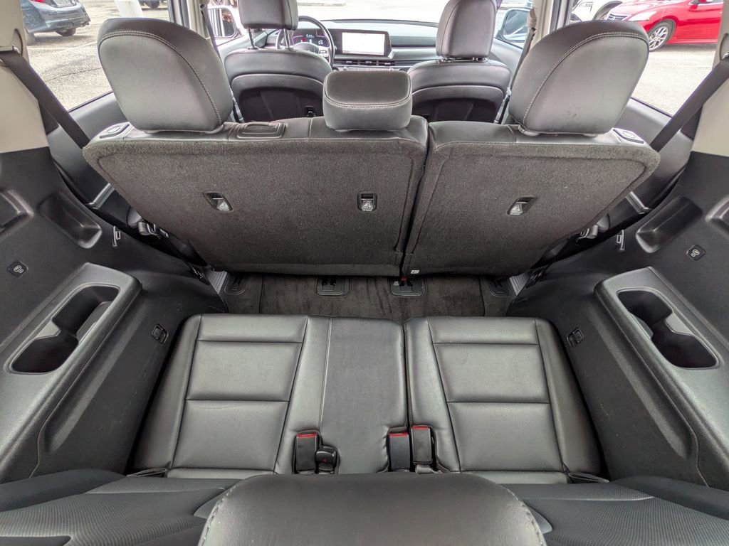 Used 2023 Kia Telluride LX image 32