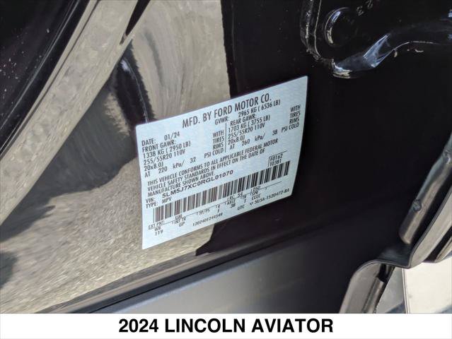 Certified 2024 Lincoln Aviator Reserve AWD/4WD image 23