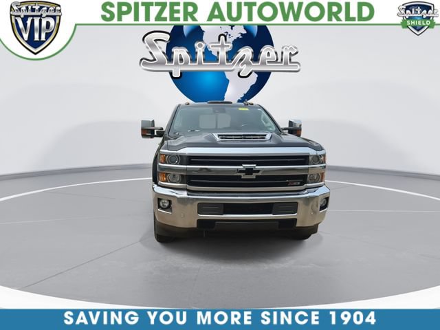 Used 2019 Chevrolet Silverado 3500 LTZ w/ LTZ Plus Package AWD/4WD image 3