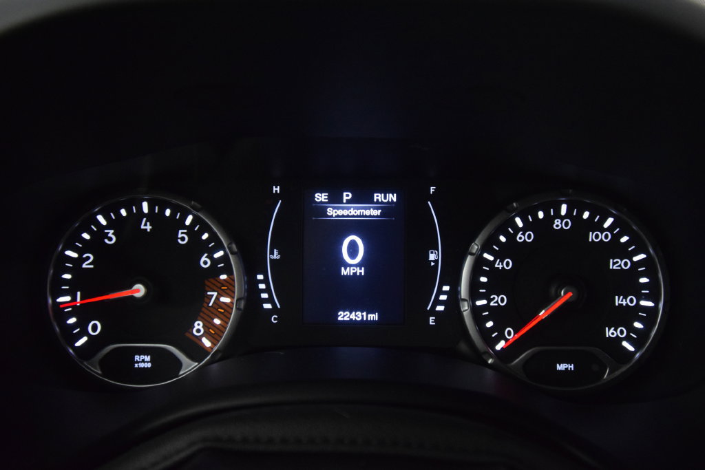 Used 2023 Jeep Renegade Latitude w/ Premium Group AWD/4WD image 15