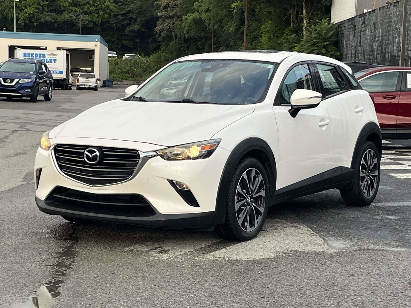 Used 2019 MAZDA CX-3 Touring w/ Preferred Equipment Package FWD image 3