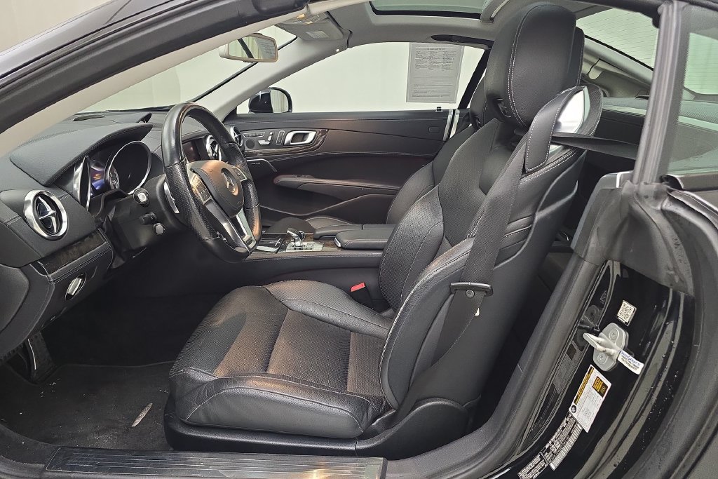 Used 2016 Mercedes-Benz SL 550 image 12